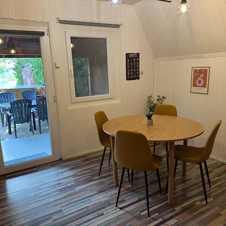 Kis Veréb Körösparti Házikó-3